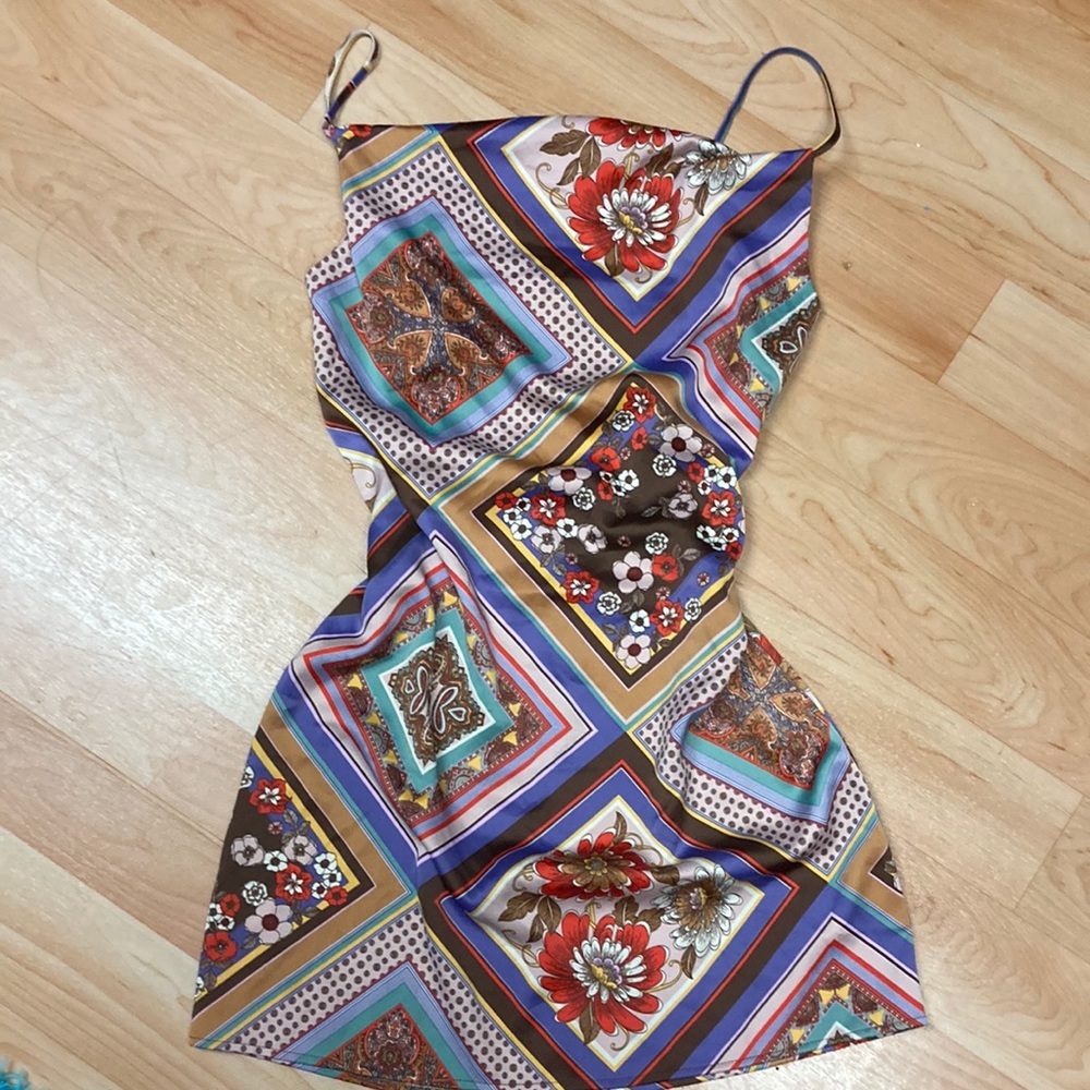 URBAN OUTFITTERS *discontinued pattern*mallory cowl neck slip dress size medium